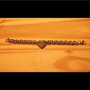 💯% AUTHENTIC Tiffany & Co. heart tag bracelet